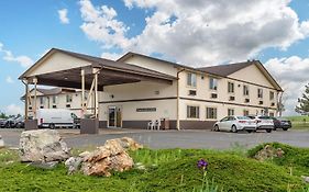 Colstrip Inn & Suites